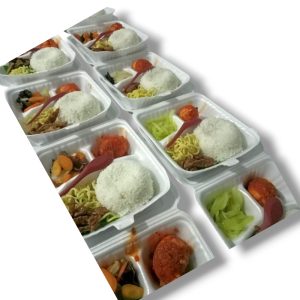 Nasi Telur Utuh, Mie, Capjay/ Oseng Manisah, Sambel Goreng Tempe