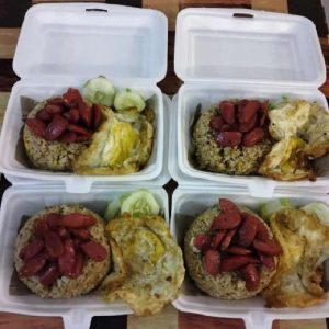 Nasi Goreng Jawa telur ceplok toping sosis