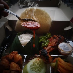 NASI KOTAK KOMPLIT CUMA 15RB! AYAM BAKAR + CAPCAY + SAMBEL GORENG KENTANG, BENERAN HEMAT BANGET! 🍱💰